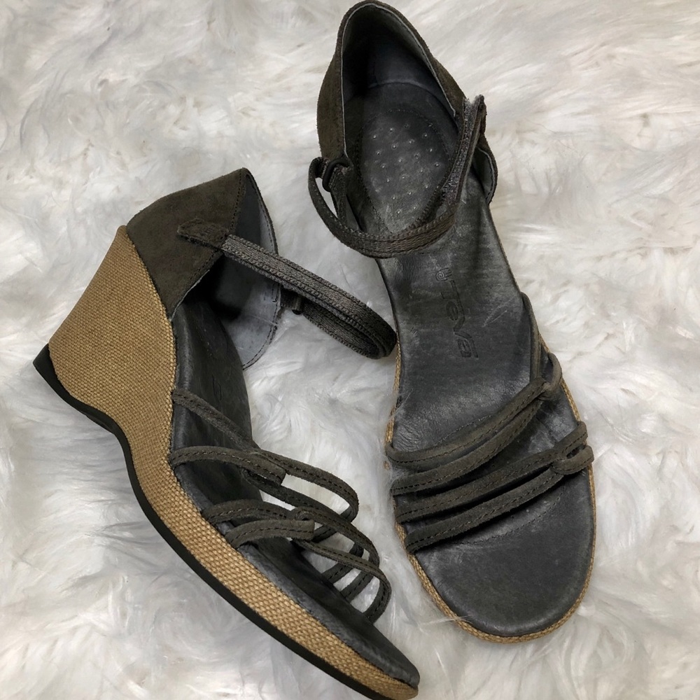 🌴 Teva Riviera Wedge Strappy Suede Sandal - Picture 3 of 5